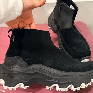 Sorel Black Suede Ankle Boots
